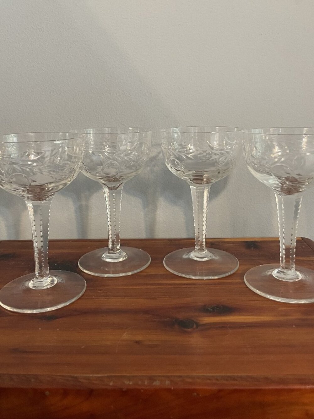 Vintage Cordial Dessert Wine Glass Zipper Stem Etched Scroll Design Set of 4